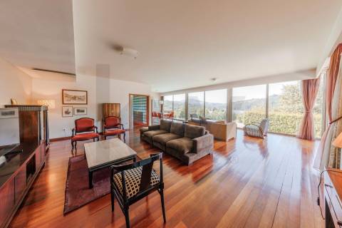 Sofisticada Moradia T5 c/ piscina junto ao rio Tâmega