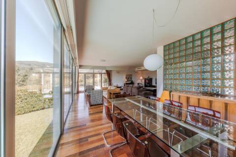 Sofisticada Moradia T5 c/ piscina junto ao rio Tâmega