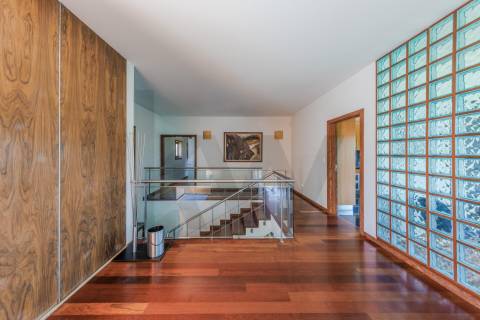 Sofisticada Moradia T5 c/ piscina junto ao rio Tâmega