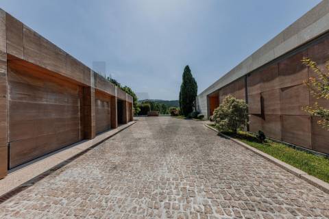 Sofisticada Moradia T5 c/ piscina junto ao rio Tâmega