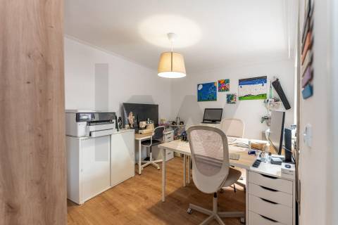 T3 com varandas e marquise em Leça da Palmeira