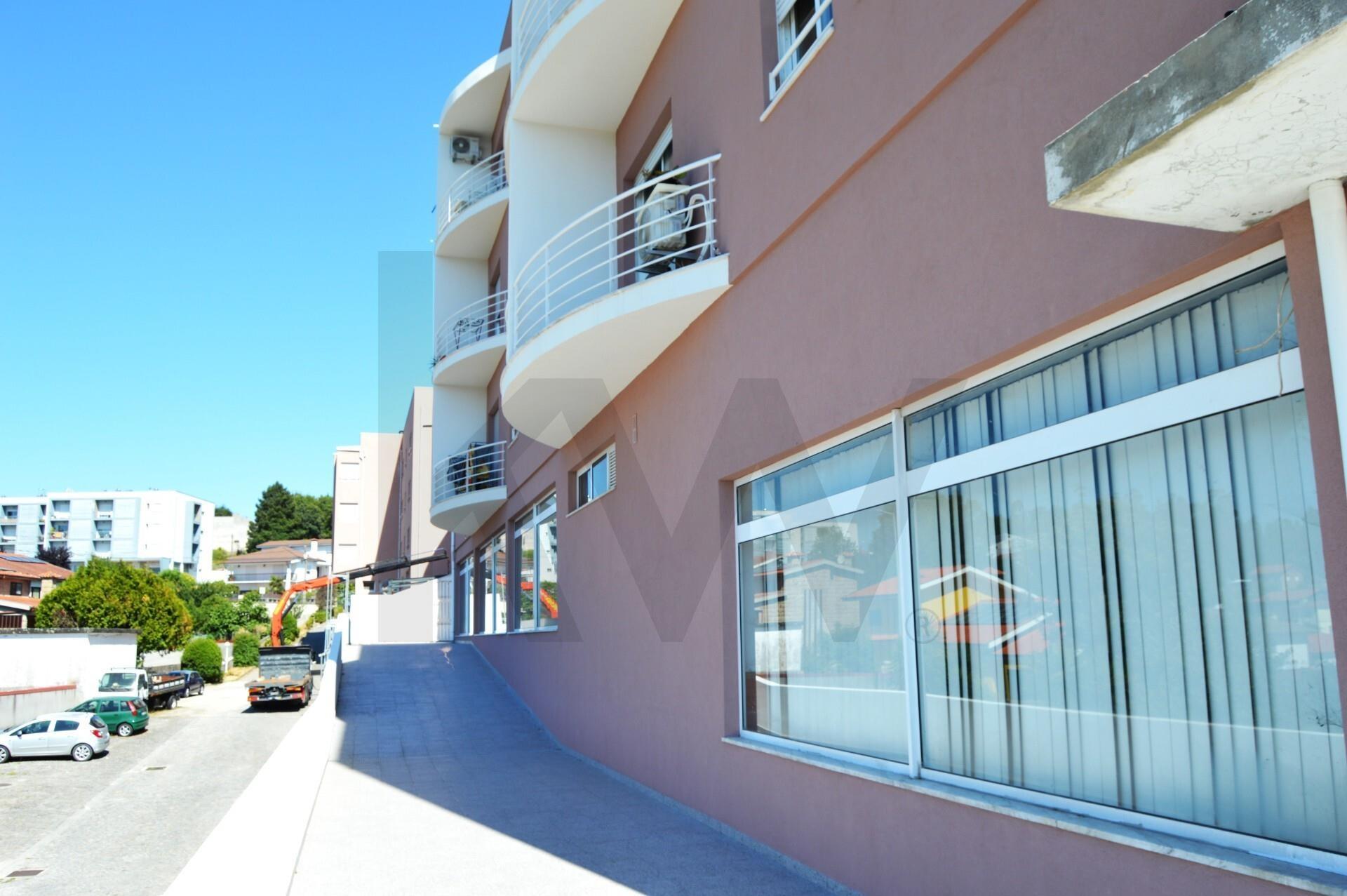 Moderno Apartamento T2 em Paço de Sousa, Penafiel