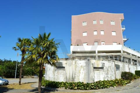 Moderno Apartamento T2 em Paço de Sousa, Penafiel