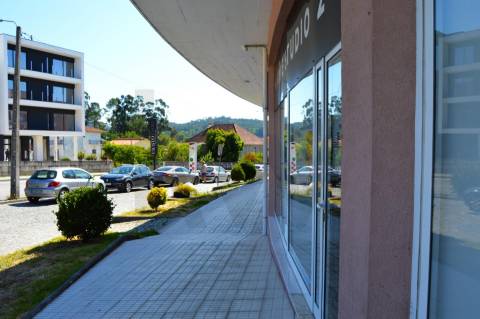 Moderno Apartamento T2 em Paço de Sousa, Penafiel