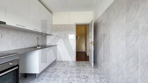 Moderno Apartamento T2 em Paço de Sousa, Penafiel