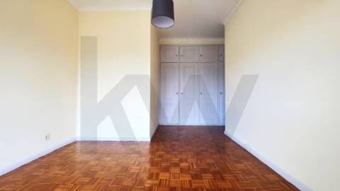 Moderno Apartamento T2 em Paço de Sousa, Penafiel