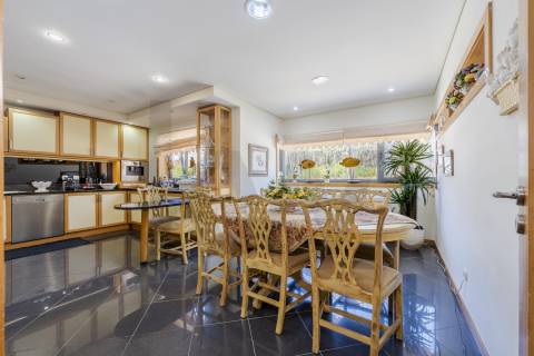 MORADIA T 5 AMOROSA VISTAS MAR