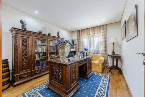 MORADIA T 5 AMOROSA VISTAS MAR