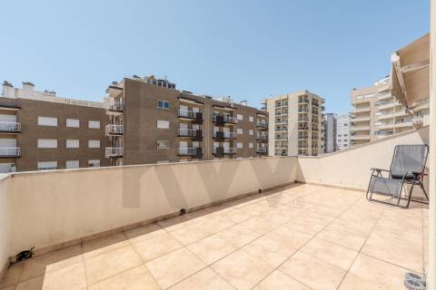 MORADIA T 5 AMOROSA VISTAS MAR