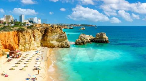 Apartamento T1 Mobilado e Equipado no Clube Praia da Rocha, a 300m do Mar!