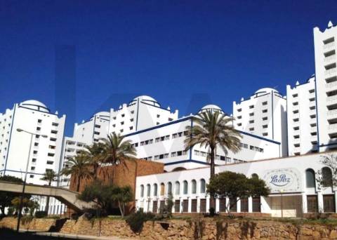 Apartamento T1 Mobilado e Equipado no Clube Praia da Rocha, a 300m do Mar!