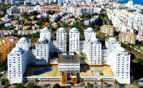 Apartamento T1 Mobilado e Equipado no Clube Praia da Rocha, a 300m do Mar!