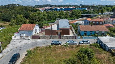 Moradia T3 independente - O Lar Perfeito para a Sua Família em Guifões, Matosinhos