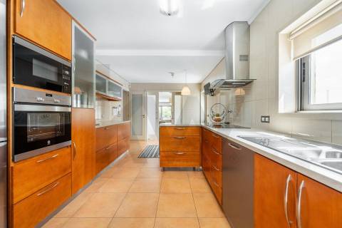 Moradia T3 independente - O Lar Perfeito para a Sua Família em Guifões, Matosinhos