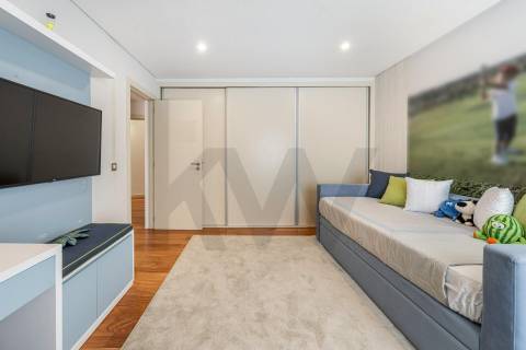 Moradia T3 independente - O Lar Perfeito para a Sua Família em Guifões, Matosinhos