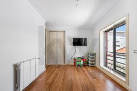 Moradia T3 independente - O Lar Perfeito para a Sua Família em Guifões, Matosinhos