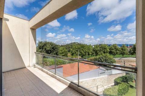 Moradia T3 independente - O Lar Perfeito para a Sua Família em Guifões, Matosinhos