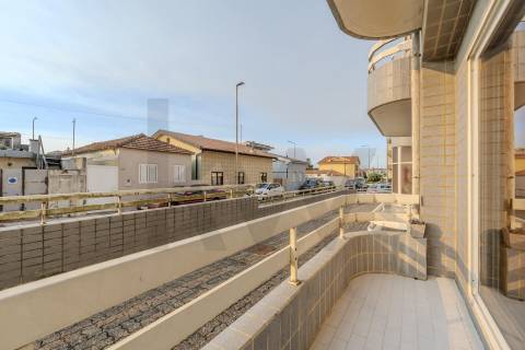 APARTAMENTO T3 PRAIA MINDELO