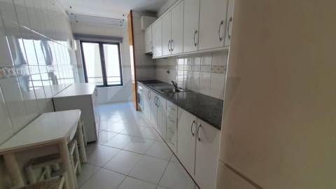 🌟 Apartamento T1 Mobilado em Frente ao El Corte Inglés – Vila Nova de Gaia 🌟