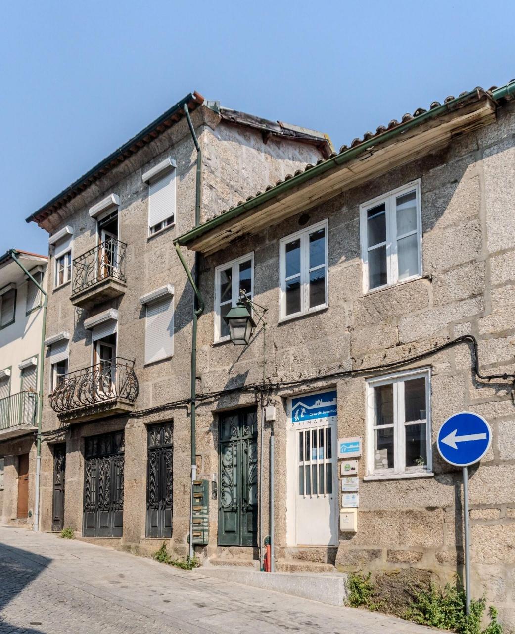 Oportunidade Rara no Coração Histórico de GuimarãesPara reabilitação e valorização imediata
