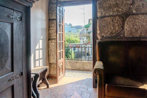 Oportunidade Rara no Coração Histórico de GuimarãesPara reabilitação e valorização imediata