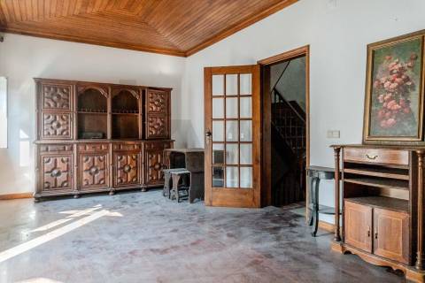 Oportunidade Rara no Coração Histórico de GuimarãesPara reabilitação e valorização imediata