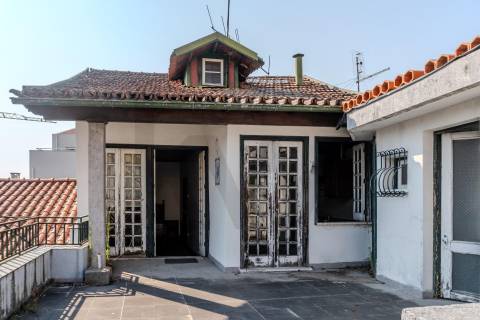 Oportunidade Rara no Coração Histórico de GuimarãesPara reabilitação e valorização imediata