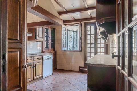 Oportunidade Rara no Coração Histórico de GuimarãesPara reabilitação e valorização imediata