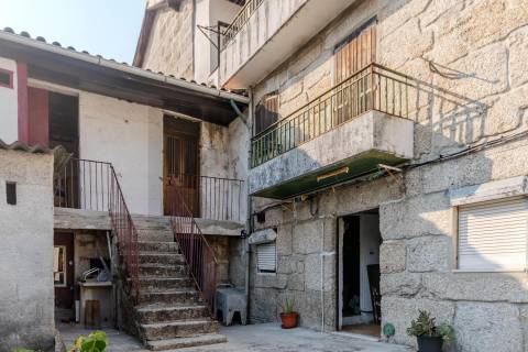 Oportunidade Rara no Coração Histórico de GuimarãesPara reabilitação e valorização imediata