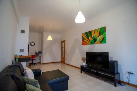 Apartamento T3 com suite em Lamaçães