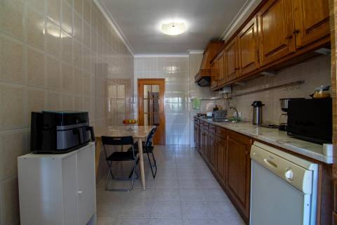 Apartamento T3 com suite em Lamaçães