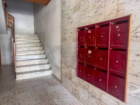 Apartamento T3 com suite em Lamaçães