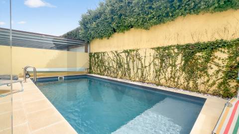 Moradia T4 com piscina a 240m Praia de Canidelo