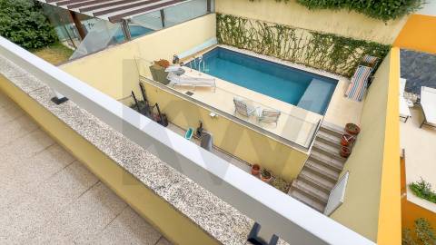 Moradia T4 com piscina a 240m Praia de Canidelo