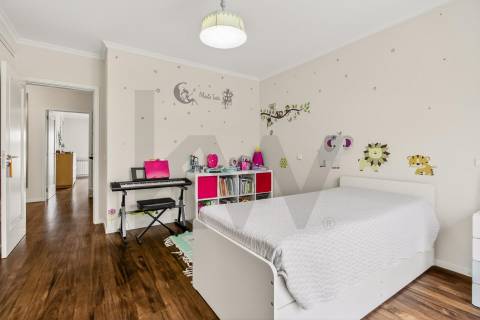 Moradia T4 com piscina a 240m Praia de Canidelo