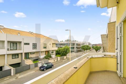 Moradia T4 com piscina a 240m Praia de Canidelo