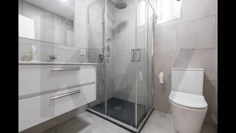 Moradia com 2 pisos em Águas Santas junto ao Parque Urbano de Moutidos 