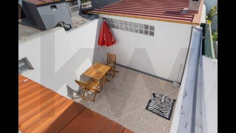 Moradia com 2 pisos em Águas Santas junto ao Parque Urbano de Moutidos 