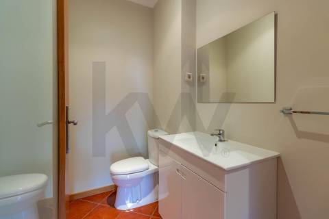 T2 com Garagem e Varandas, Cozinha Equipada – Sever de Vouga