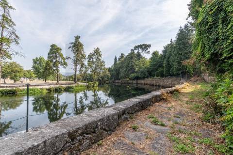 Propriedade histórica "Casa da Ponte", em Arcos de Valdevez