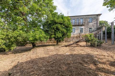 Propriedade histórica "Casa da Ponte", em Arcos de Valdevez