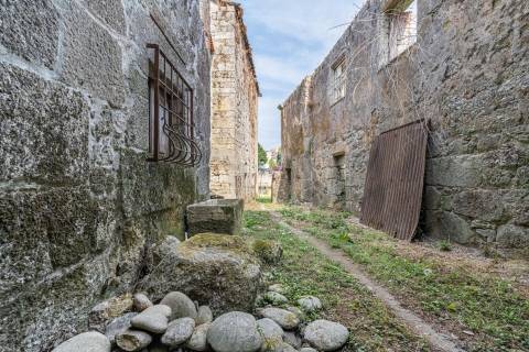 Propriedade histórica "Casa da Ponte", em Arcos de Valdevez