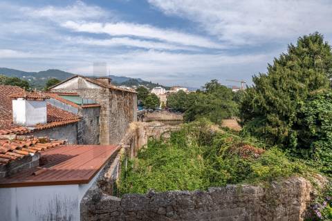 Propriedade histórica "Casa da Ponte", em Arcos de Valdevez