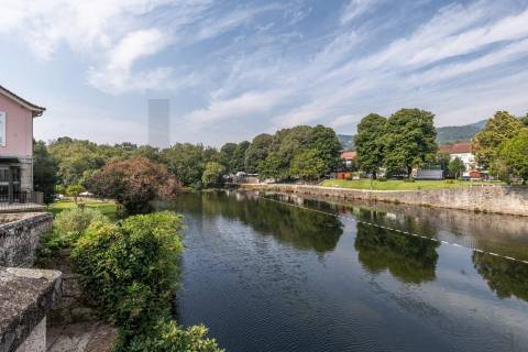 Propriedade histórica "Casa da Ponte", em Arcos de Valdevez