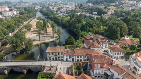 Propriedade histórica "Casa da Ponte", em Arcos de Valdevez
