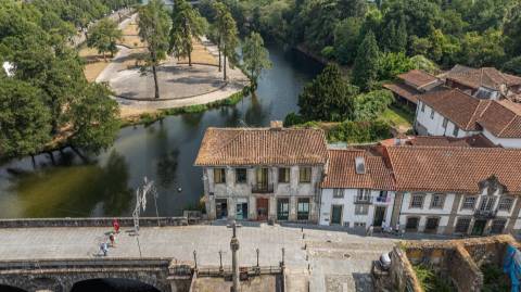 Propriedade histórica "Casa da Ponte", em Arcos de Valdevez
