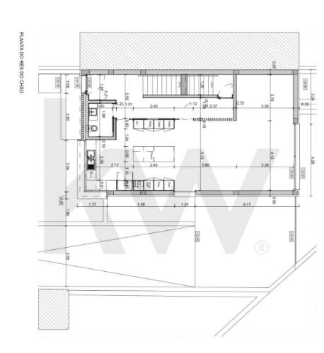 � Construa a moradia dos seus sonhos neste lote exclusivo com 3 frentes!