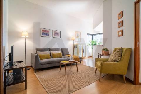 Apartamento T0 Remodelado com licença AL – Pronto a Rentabilizar no Centro do Porto