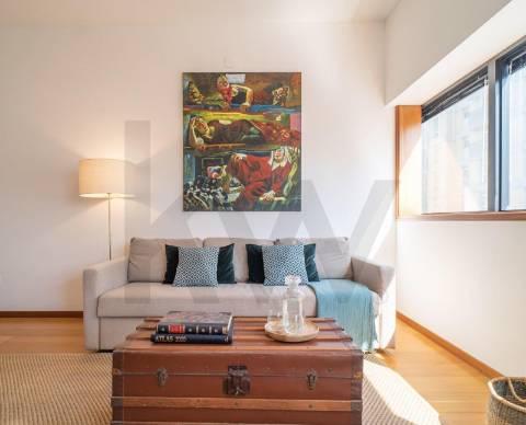 T1 Remodelado, Mobilado e Equipado – Licença AL Ativa no Coração do Porto