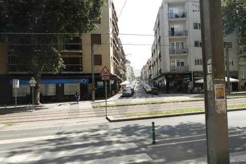 FANTÁSTICA LOJA, a poucos metros da Avenida da República